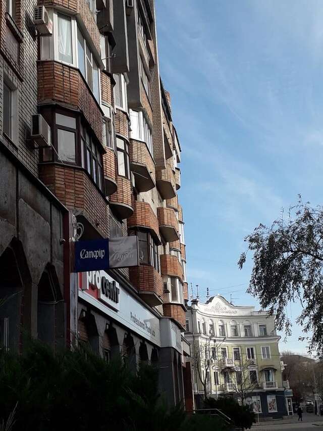 Апартаменты Apartment on Karla Marksa Avenue Кривой Рог-20