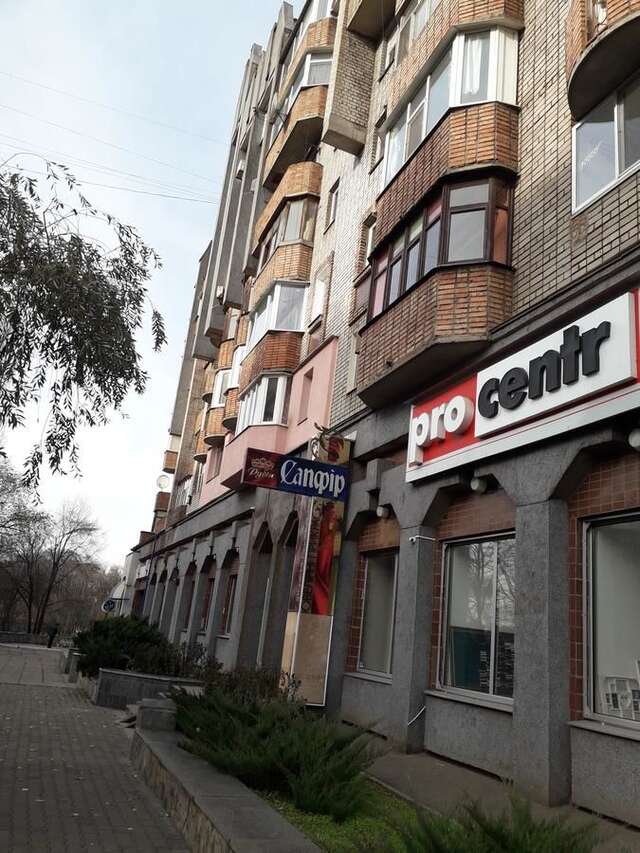 Апартаменты Apartment on Karla Marksa Avenue Кривой Рог-30